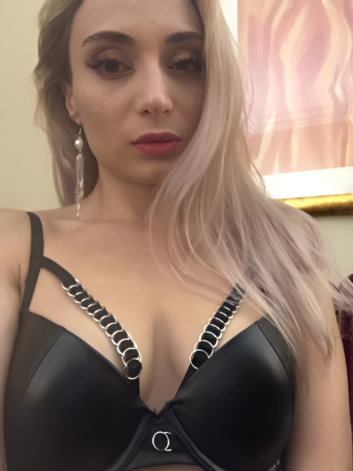 Таня привлекальеная девушка из Ессентуков цена от 3000 руб