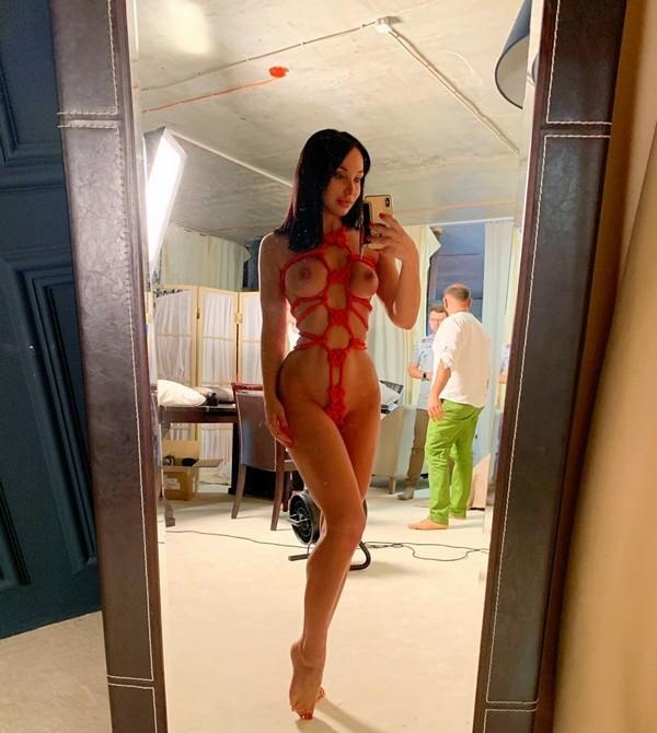 Настасья привлекальеная девушка из Ессентуков цена от 3500 руб