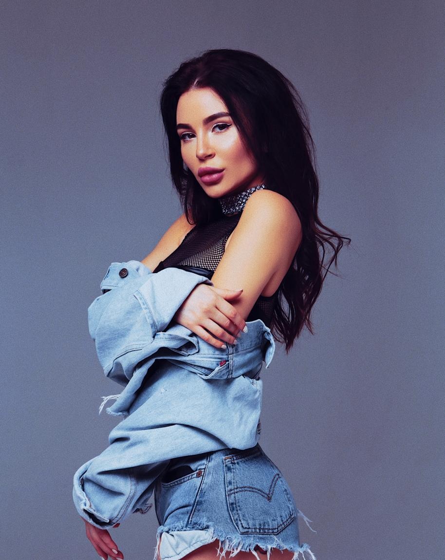 Индивидуалка Изольда, доступна для личного знакомства от 3000 руб