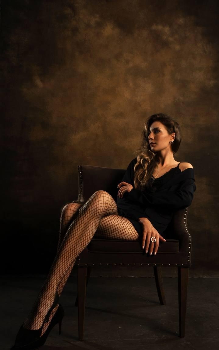 Зарина привлекальеная девушка из Ессентуков цена от 5000 руб