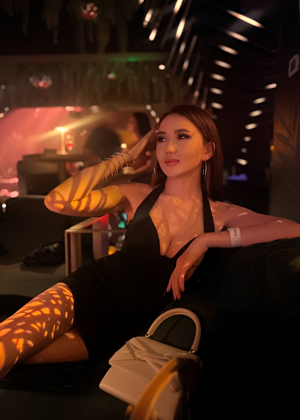 Индивидуалка Мия, доступна для личного знакомства от 15000 руб