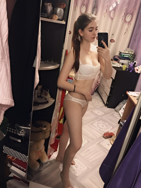 Лолита привлекательная девушка из Ессентуков цена от 3000 руб