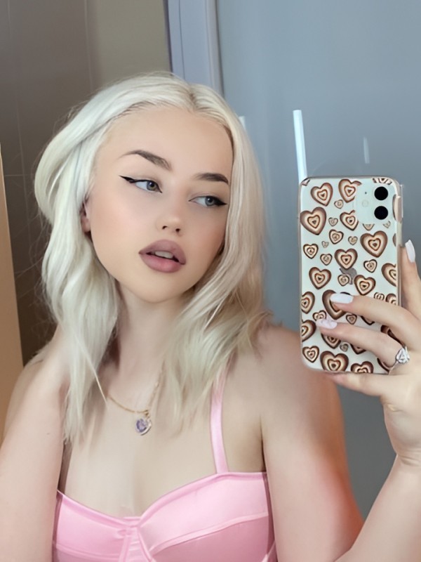 Нелли привлекательная девушка из Ессентуков цена от 5000 руб