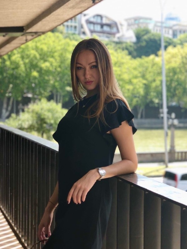 Клава привлекательная девушка из Ессентуков цена от 3500 руб